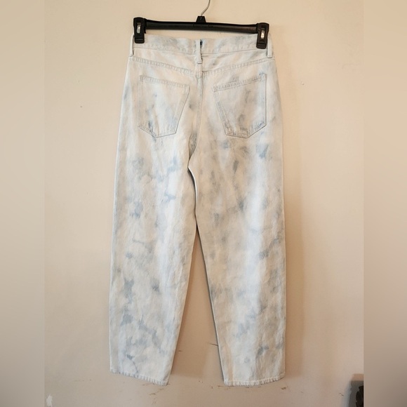 Universal Thread mid rise 90's baggy bleach wash jeans size 0 regular - Picture 2 of 4